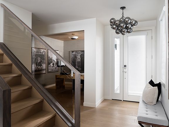 Photos of a quick possession home in Rockland Park at 16 Rodelle Park NW
