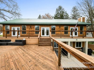 1237 N Birch Dr, White Cloud, MI, 49349