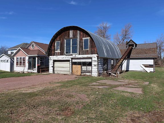 2nd image of 318 2nd Ave E