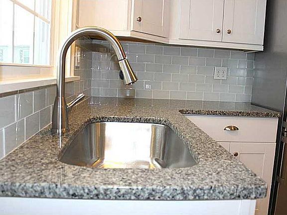 3rd image of 59 Ingraham St