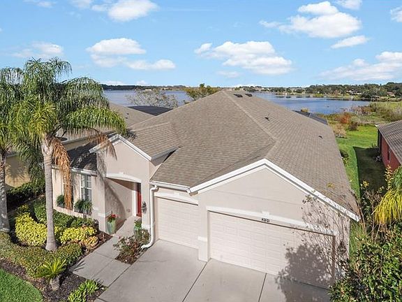 2nd image of 2131 Black Lake Blvd