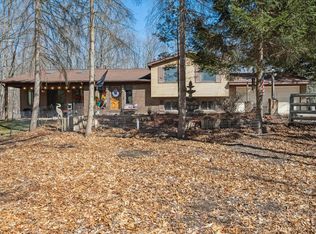 1353 Sackner Rd, Fenton, MI 48430