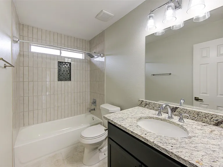 9611 Lasbury Dr — Photo 20
