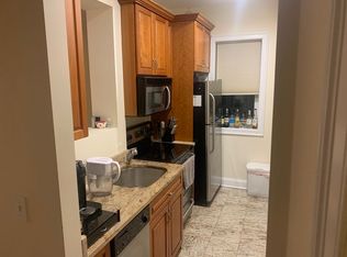 1863 Beacon St #6V, Brookline, MA 02445