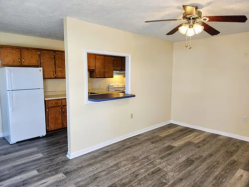 5230 Beach Dr Photo 1