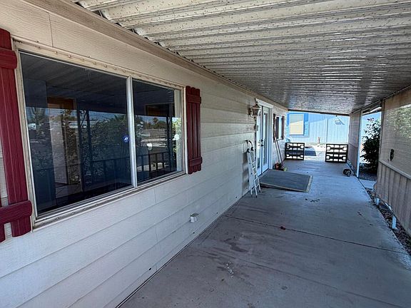 3rd image of 1202 W Miracle Mile Unit 38