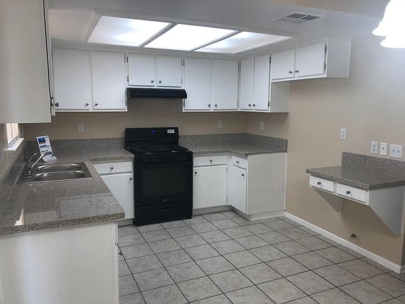 4th image of 15154 Lanfair Ave