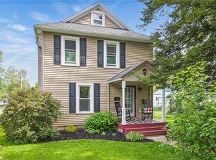13 Exchange St, Le Roy, NY 14482