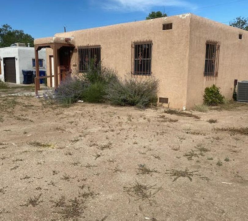 1st image of 1400 Hermosa Dr SE