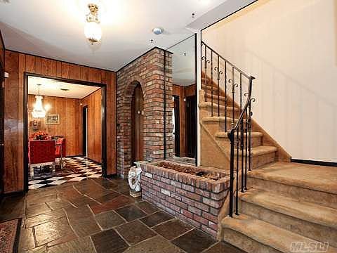 2nd image of 7 Sleepy Hollow Ln