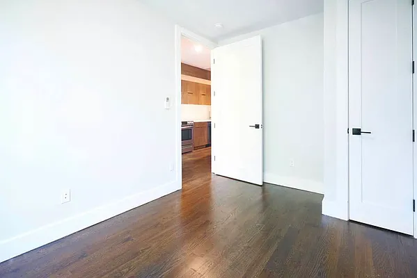 Rented by Lodger Corp | media 8