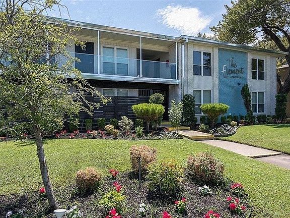 2nd image of 5124 Live Oak St #303