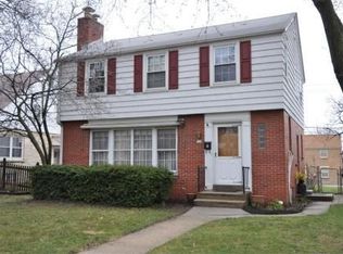 124 N 85th St, Wauwatosa, WI 53226