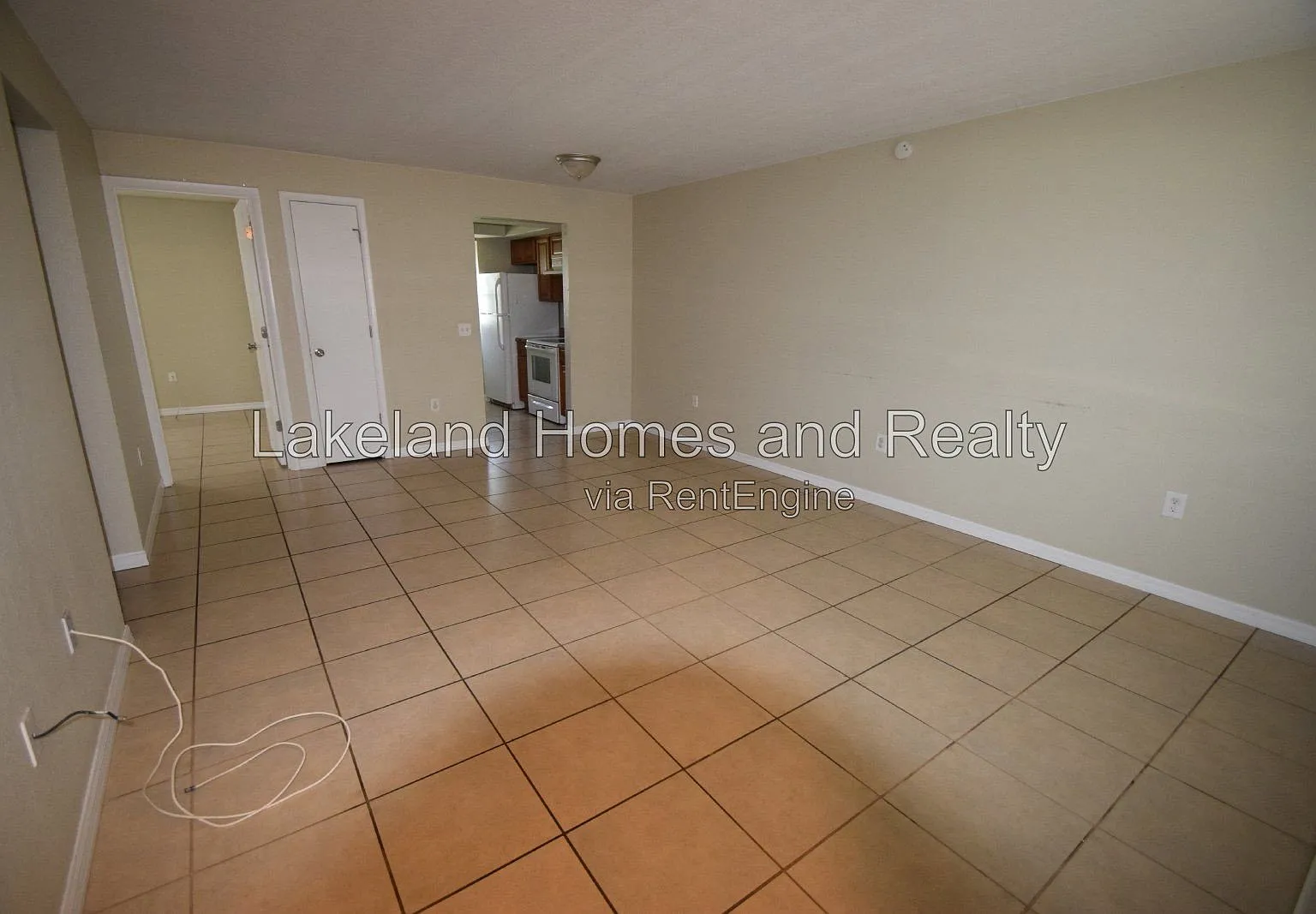 2 bed, 1.5 bath, $1,350 — Photo 2