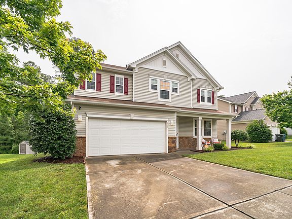 2nd image of 615 Ashburn Ln
