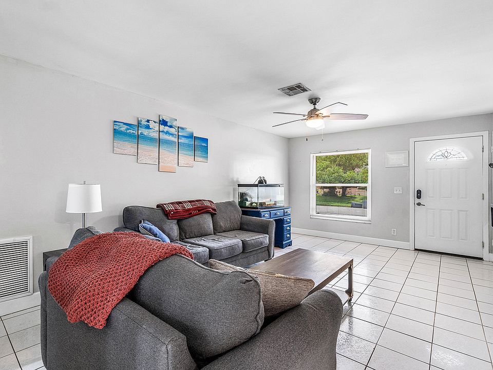 1st image of 1179 Fernlea Drive