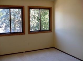 8948 Neill Lake Rd APT A, Eden Prairie, MN 55347