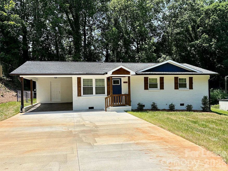 1st image of 231 Oak Dr