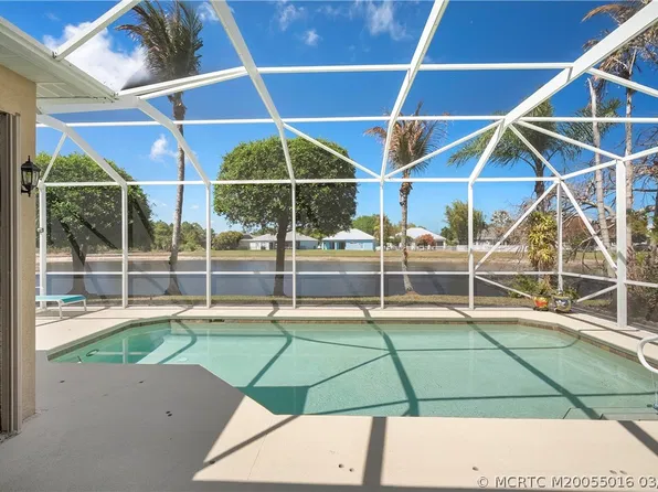 507 NW Sunflower Pl, Jensen Beach, FL 34957
