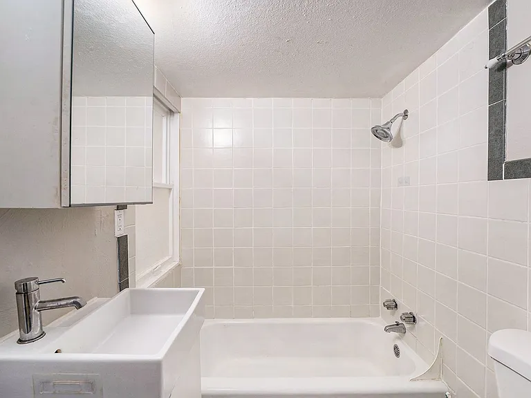 2825 W 25th Ave — Photo 8