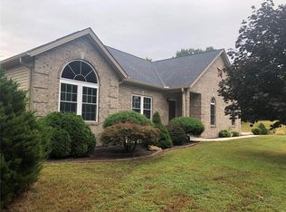 379 County Road 612, Cape Girardeau, MO 63701