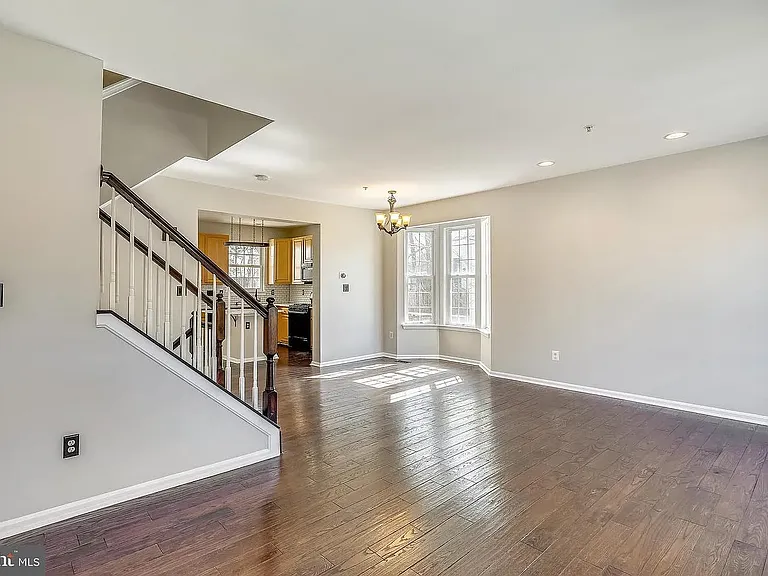 214 Tilden Way — Photo 6