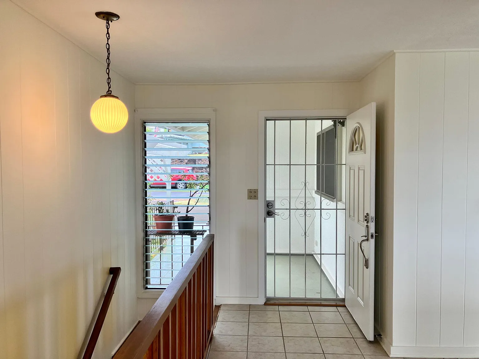 5 bed, 3967 sqft, $5,175 — Photo 2