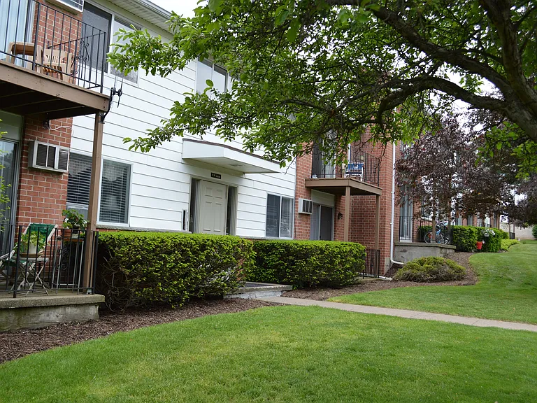 Outside View_05202018