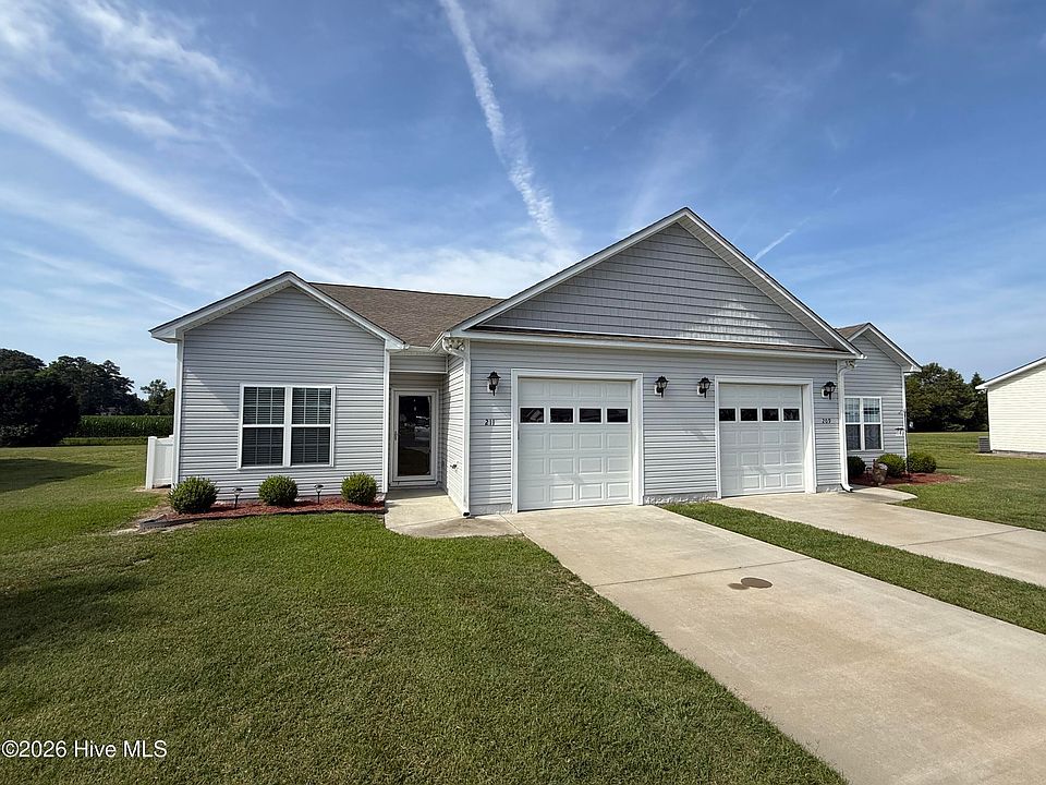 1st image of 211 Briarcliff Ct
