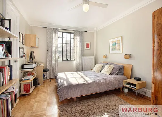 Sold by Warburg | media 14