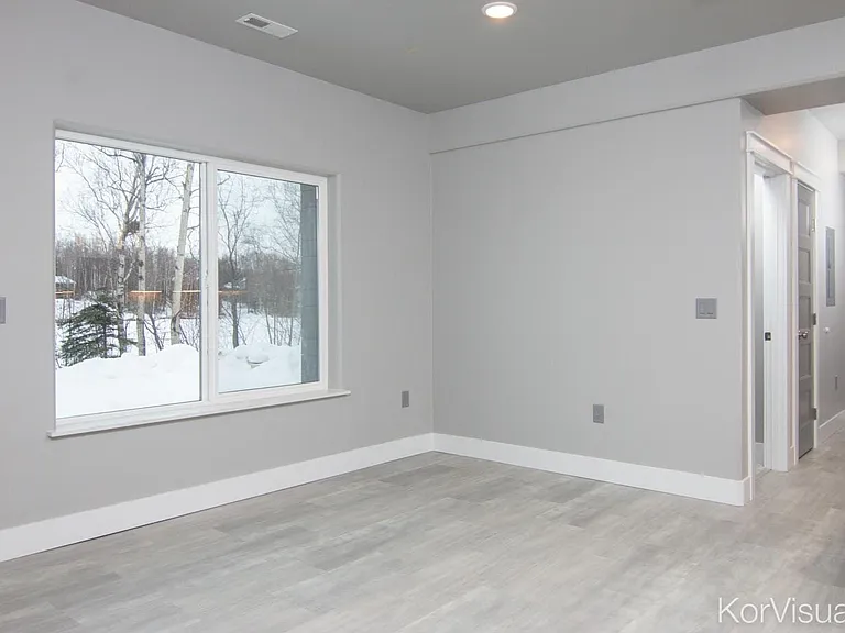 1165 E Westpoint Dr — Photo 22