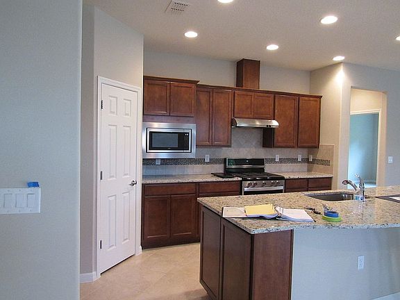 3rd image of 408 Toldedo Rd