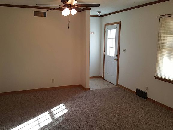 2nd image of 420 S 43rd St
