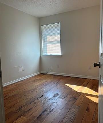 5th image of 7700 Read Blvd #5