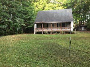 62 Sutton Ave, Reedville, VA 22539