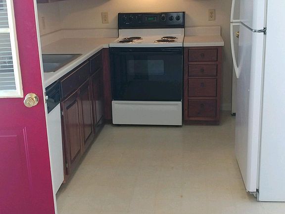 5th image of 179 Bart Green Dr APT 47