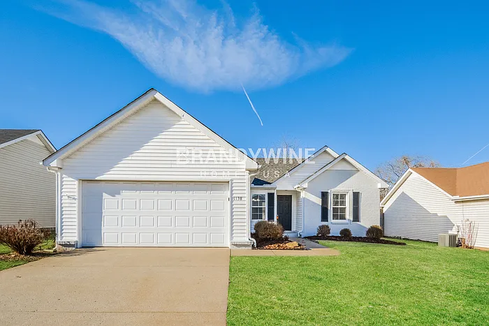 1138 Melvin Dr — Photo 1