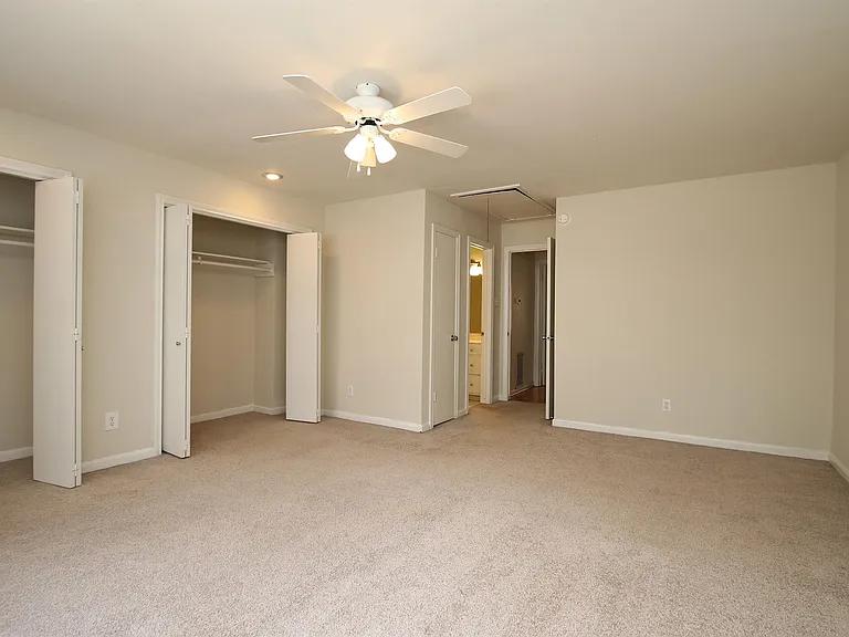 1733 Commonwealth St — Photo 18