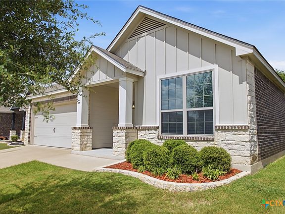 2nd image of 1104 Pinwheel Dr