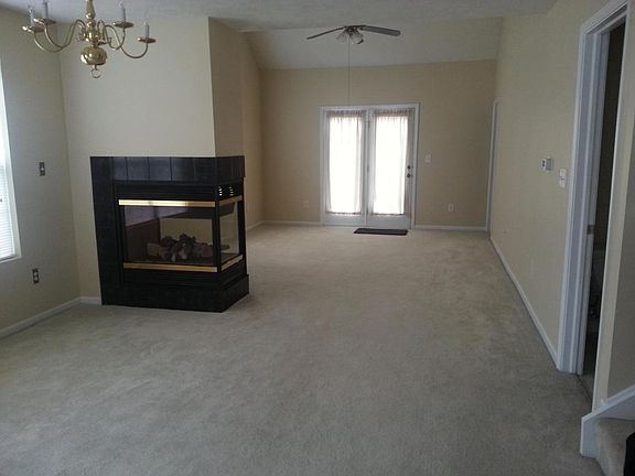 2nd image of 552 Crawford Dr #2601