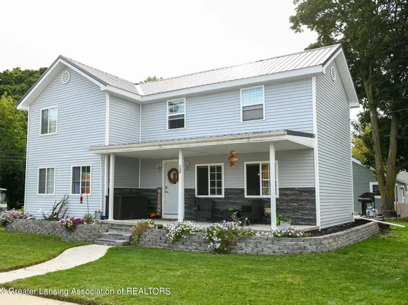 122 S Mercantile St, Carson City, MI 48811