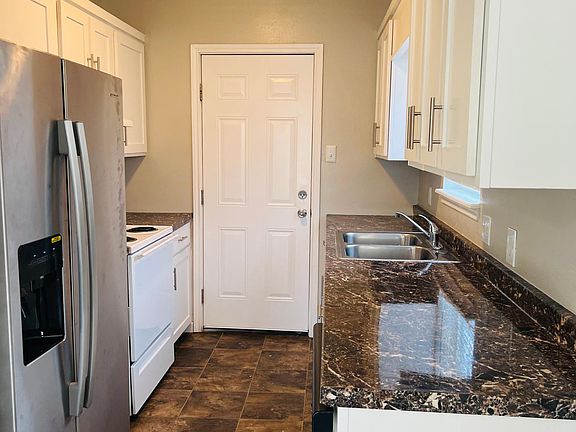 5th image of 333 Rosebud Ave #333