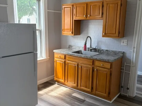 103 3rd St, Leominster, MA