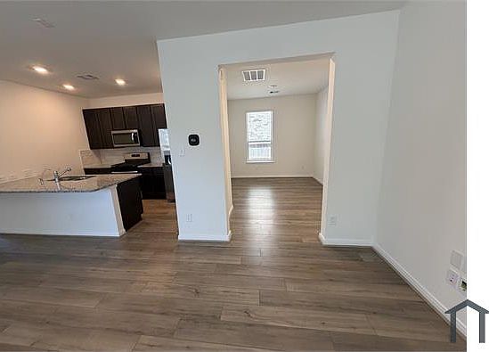 4th image of 2877 Grand Anse Dr