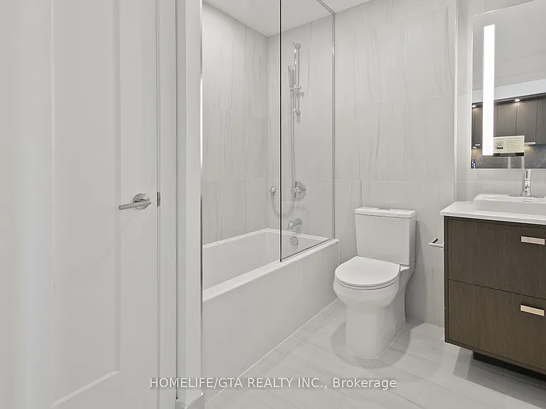 10 Inn On The Park Dr #2405 — Photo 24