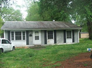 518 Doswell St, Blackstone, VA 23824