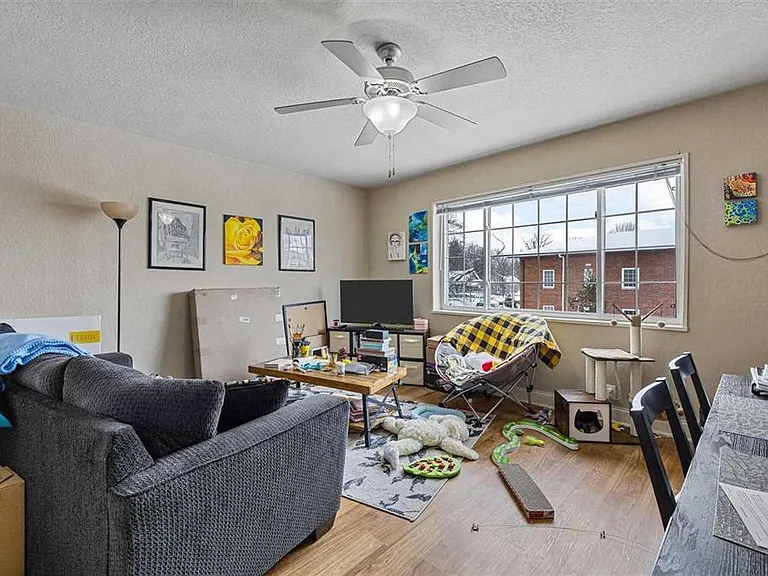 400 Grandview Ct #413 — Photo 4