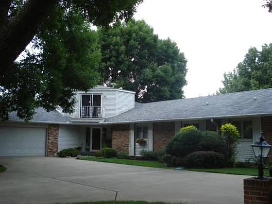 3812 Fields South Ct photo 1