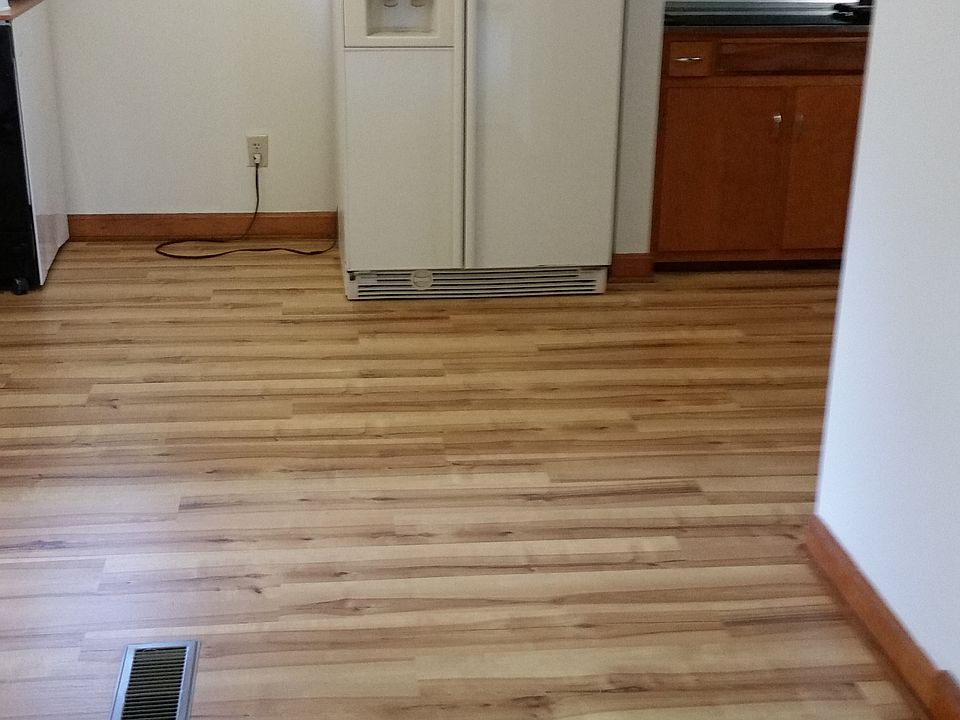 1st image of 8902 Thompson Ln