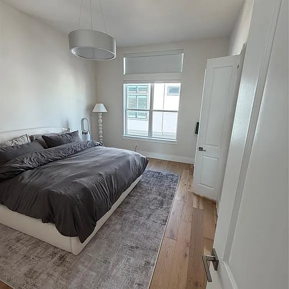 7606 Element — Photo 1